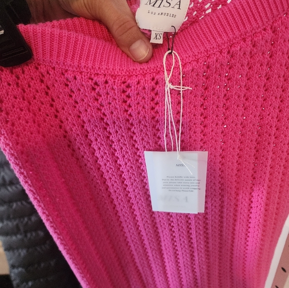 MISA Los Angeles crochet set - Picture 5 of 6